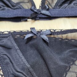 Conjunto Combinado de Seda Fría/Microtul Negro
